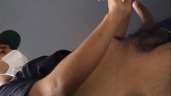 Play MP4 - chupando pija al aire Libre a varios pibes