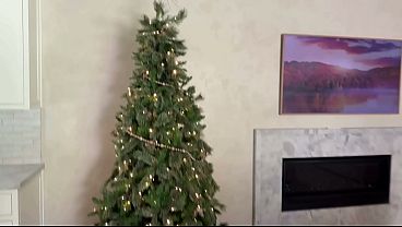 Nonton Christmas Sex With Big Ass Latina Tru Kait thumbnail