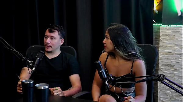 Play MP4 - Viraram acompanhante&comma; era CLT&comma; teve um cara que n&atilde;o sabia transar&comma; o cliente pesava 200kg&comma; e ficou com medo de&period;&period;&period; - Casal Kaliente &lpar;WATCH ON&colon; SHEER&sol;RED&rpar;