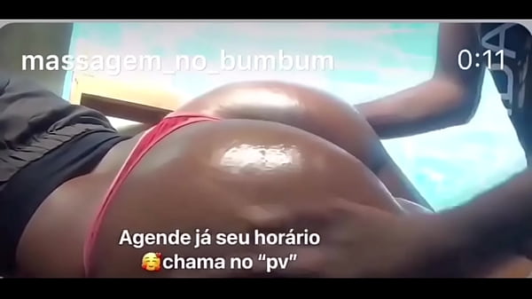 Minha vizinha bumduda me pediu uma massagem 