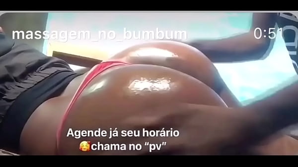 Minha vizinha bumduda me pediu uma massagem 