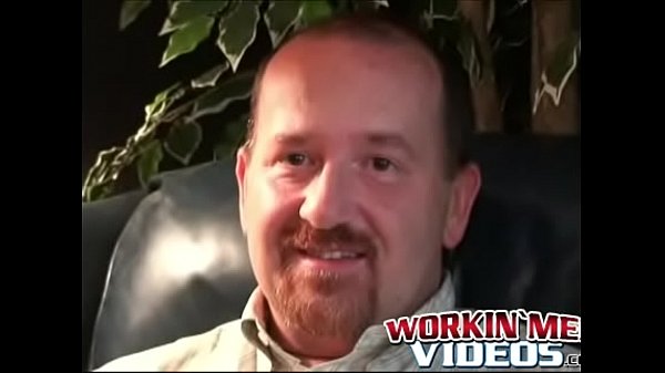 Fat dude is eager to jerk off solo 