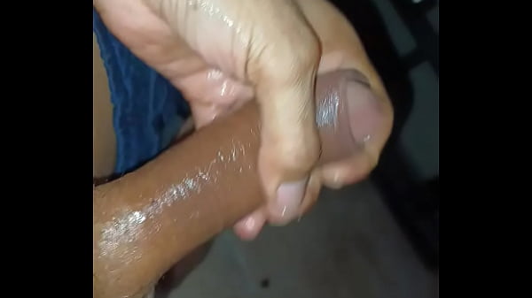 Me masturbo antes que llegue mi prima