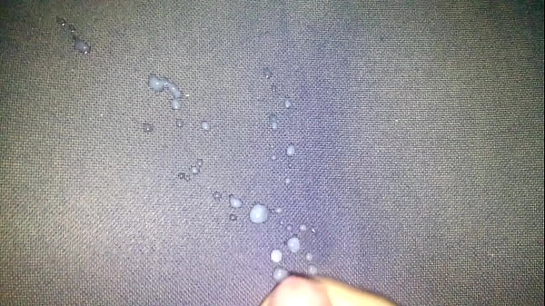 deslechandose muy rico hasta vaciar sus bolas  503 70193718