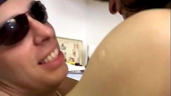 Insieme ai loro amici hanno organizzato un film pornografico che alla fine &egrave; apparso su internet