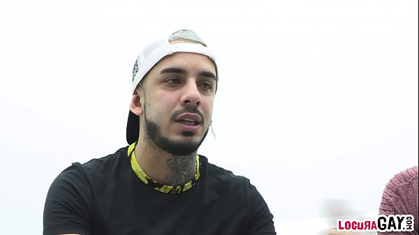 Conocemos mas a dos buenos machos 