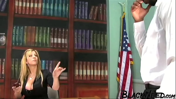 Play MP4 - MILF Needs A Special Type Of Personal Assistant