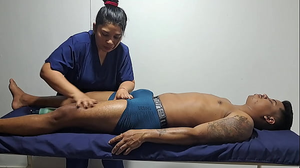 me pongo muy caliente al tocar su polla 