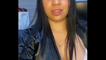 Nonton Show Colombienne Dans Le Bureau Administratif thumbnail