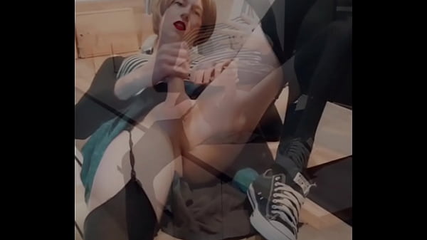 Play MP4 - TS Annemieke posing in kitchen and playing with her clit