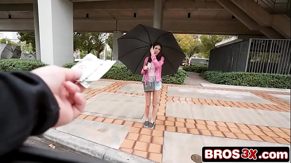 Nonton Former Stripper Shows Off Deepthroat Skills And Gets Pounded thumbnail