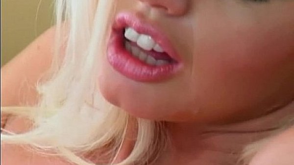 Blonde milf in ripped pantyhose and panties 