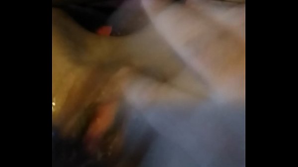 Play MP4 - HUGE SQUIRT WITH A  GIANT TOY