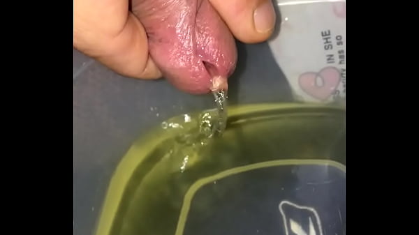 piss playing