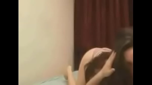 twogirls bed and french kissing