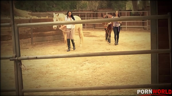 Nonton Busty Barnyard - Two Lesbian Bombshells Cram Their Twats thumbnail