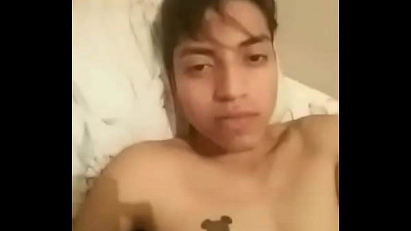 Mi novio me manda su pack para calentarme un poco 