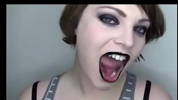 Beauty Girls Tongue 5