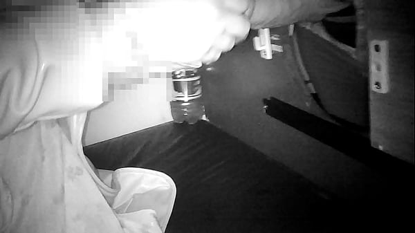 Play MP4 - GLORY HOLE - UM PAU GROSSO ME COMEU GOSTOSO NA BALADA LIBERAL