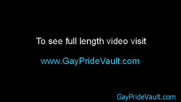 Play MP4 - Mature bear fucks cute gays