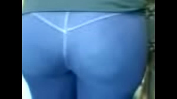 Play MP4 - culona peruana en tren 1