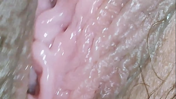 Play MP4 - Pussy masturbation&period; Very close