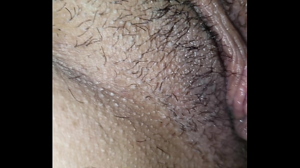 Dando um trato na bucetinha_e cuzinho