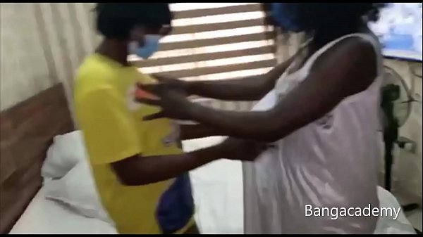 Play MP4 - The pussy queen of the sexy town