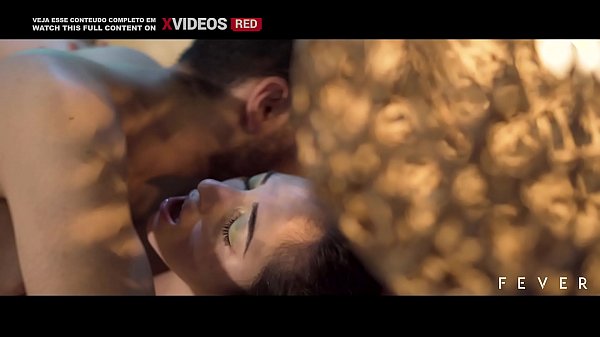 Lis dando pro limpador de piscina - TRAILER "VACATION" by_FEVER