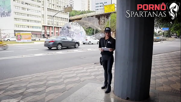 Nonton Policial Gostosa Levou Uma Grande Dura Na Buceta E No Cuzinho thumbnail