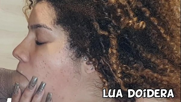 Play MP4 - Close e camera lenta na primeira vez que Jr  gozou na minha boca