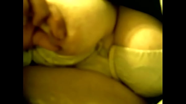 Play MP4 - playing with my tits