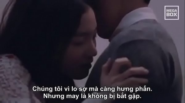 Vụng trộmtrên cầu thang