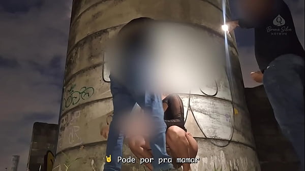 Transei numa edifica&ccedil;&atilde;o abandonada e um desconhecido gozou na minha buceta pt 2 3 leg pt 