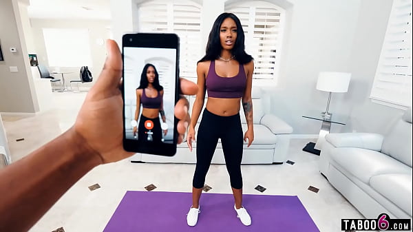 Black stepsister Lacey Londonripped her yoga pants in_front of