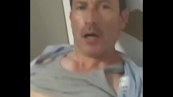 Masturbándome en videochat con_mí amiga