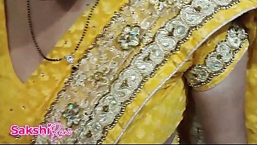 Nonton Desi Village Bhabi Dever Fucked Hairy Pussy, Hindi Dirty Talk thumbnail