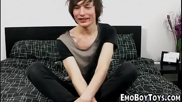 Emo teens jerks off until he cums