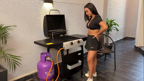 Nonton Caliente Latina Es Follada En Doggy Por Enorme Verga De Su Tecnico Hasta Correrse! Coge Mi Estrecho Co&ntilde;o! thumbnail