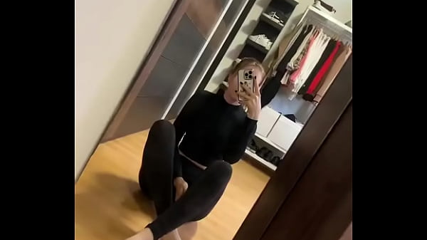 Nonton Good Morning ;)#blacknails #fetish #feetworld #feet Girl Creator #pinksocks #socksfetisch #soles thumbnail