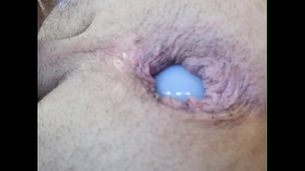 Marido Passivo De S&atilde_o Gon&ccedil_alo RJ- Tirando L&acirc_mpada Led Dentro do Cu Que Ficou Arrega&ccedil_ado