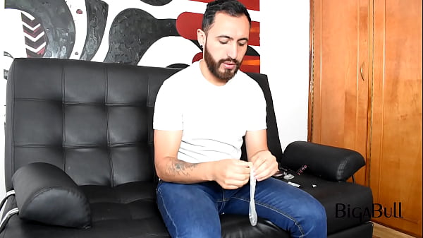 Play MP4 - condom fetish until they explode