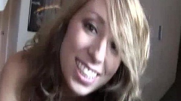 Nonton Cute Teen With Huge Tits Blowing Big Cock - Flirt21cams.com thumbnail