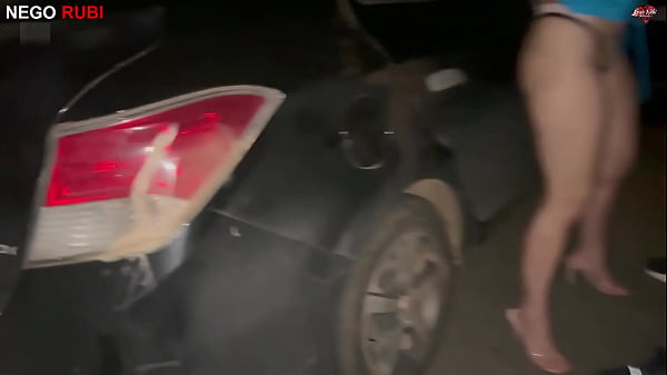 Dando empublicoe cornocom ciúmes da_rola gigante Paolla Hotwife