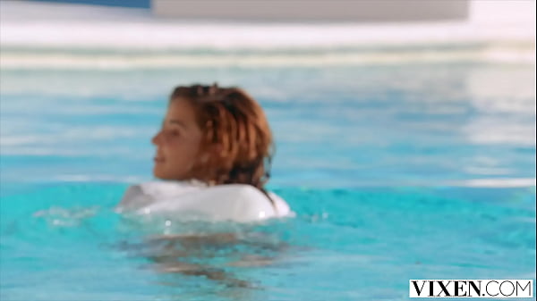 Play MP4 - VIXEN Beautiful Agatha discovers her passion with Alberto