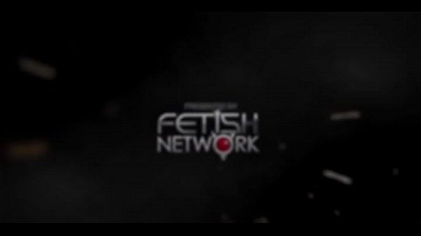 Nonton Ropped Honey Screwed With Giant Toys thumbnail