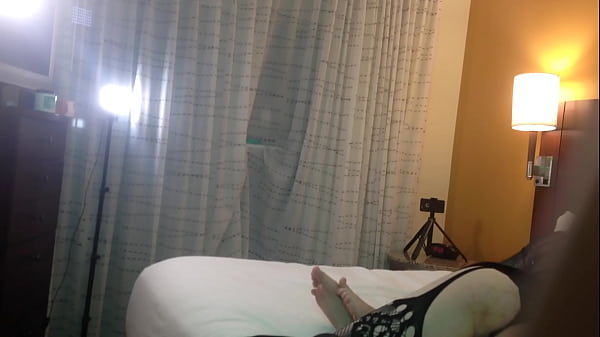 Super Sexy Emo Tgirl Deepthroating Dick 