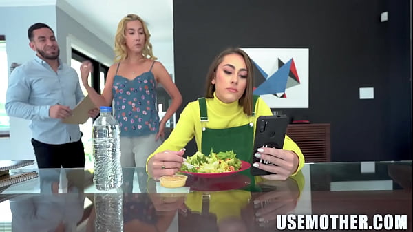 Passing Home Inspection Lilith Moaningstar ,Mackenzie Mace ,Peter Green