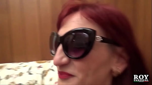 Play MP4 - Arianna la maiala &egrave; zoccola pi&ugrave; che mai