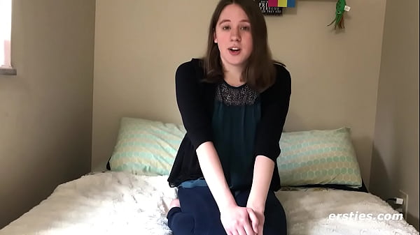 Play MP4 - Cute Shy Amateur Girl Cums with Her Magic Wand